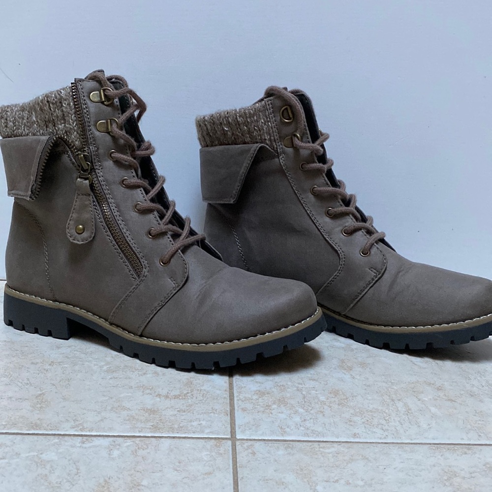 Cliffs Boots